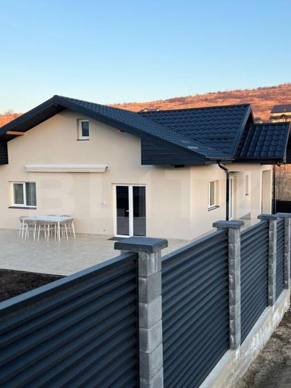 Casa noua, 3 camere, plan parter, 120mp construiti, 550mp teren, zona Dorobant