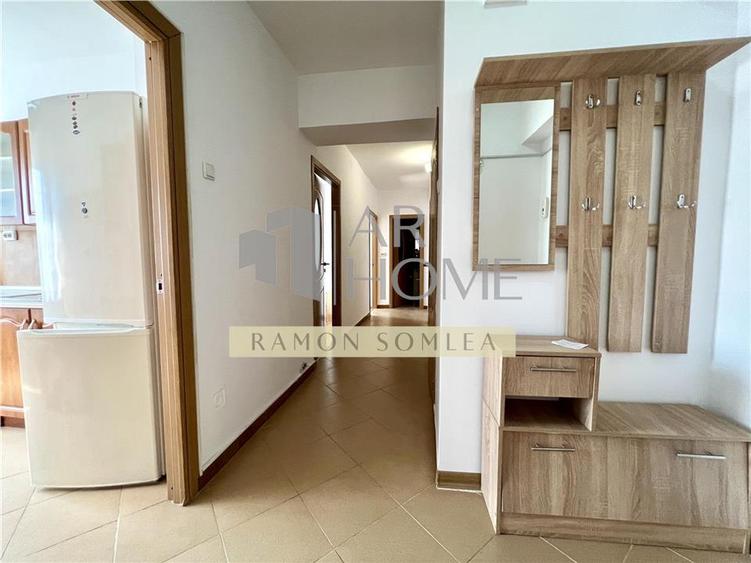 Apartament 3 camere, decomandat, ultracentral, Ploiesti