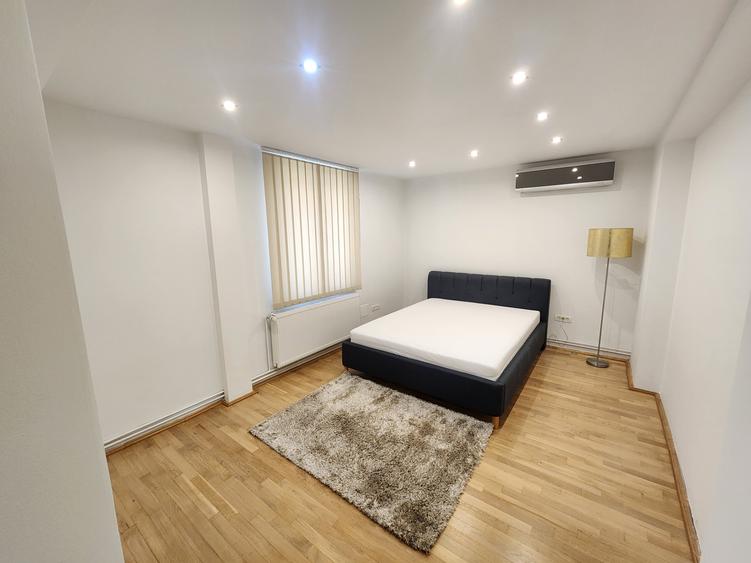 Inchiriez apartament cu 2 camere în centru comision 0