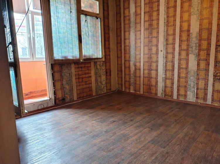 Vanzare 3 camere   Zona Giurgului  Strada Spinis Decomandat