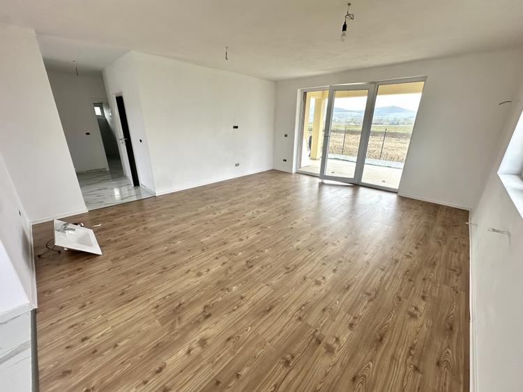CASA NOUA I 4 CAMERE I 2 BAI I BUCATARIE I 500 MP TEREN I FINISATA I
