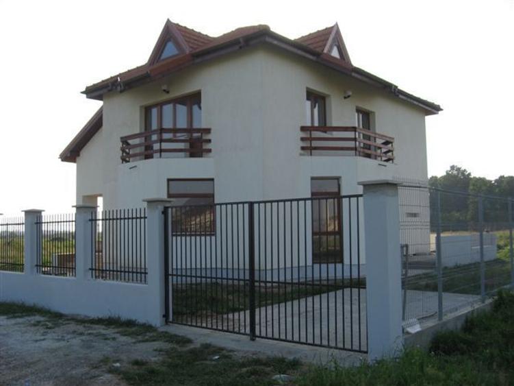 Vila de vanzare