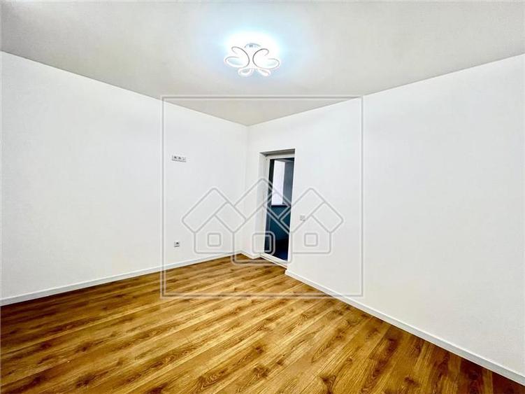 Ap. decomandat, 2 camere, 2 balcoane, bloc nou, lift