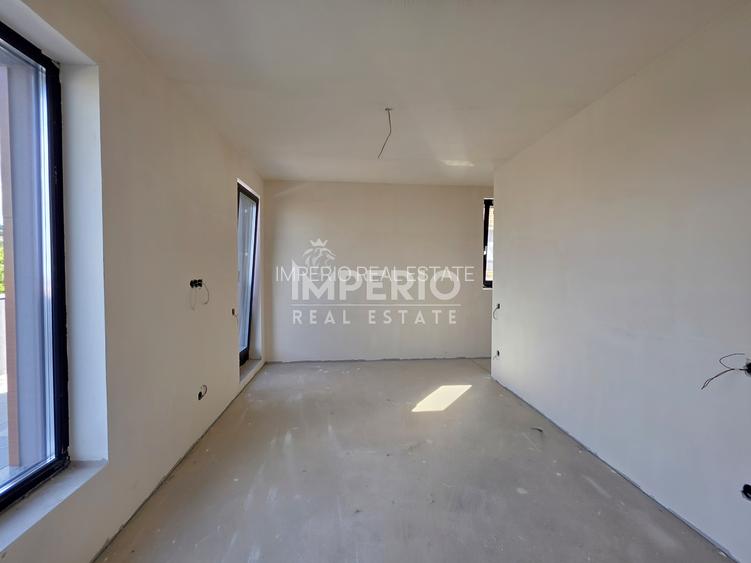 Duplex de vanzare - 152,91 mp utili, teren 445 mp - 8
