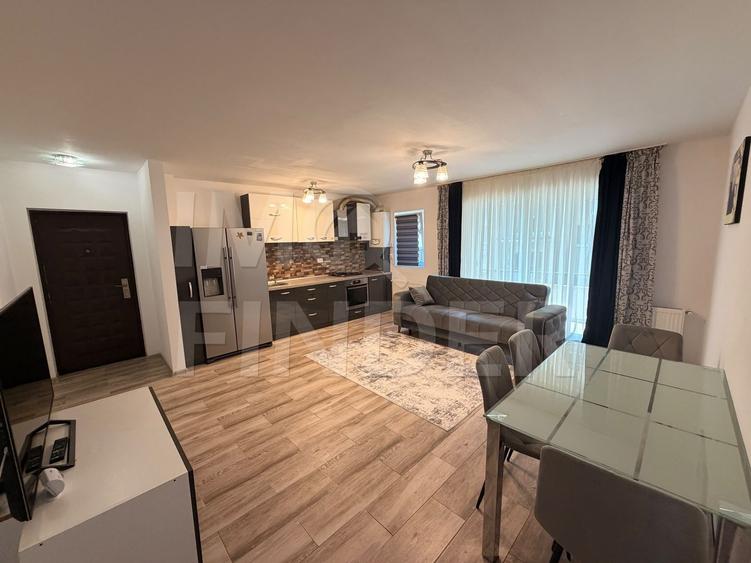 Apartament cu 3 camere, 70 mp, balcon – zona BMW, Florești