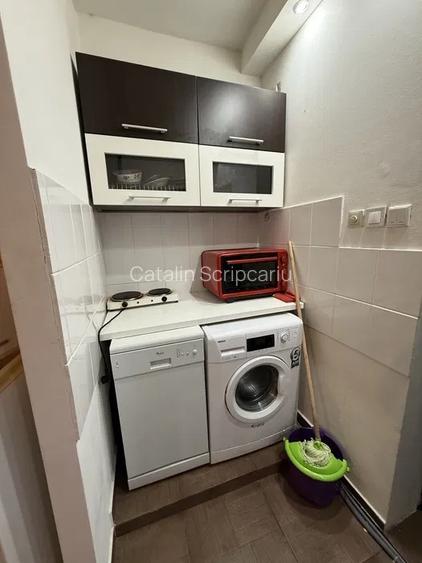 Persoana fizica Inchiriez camera de camin bloc Tineret Dacia - 7