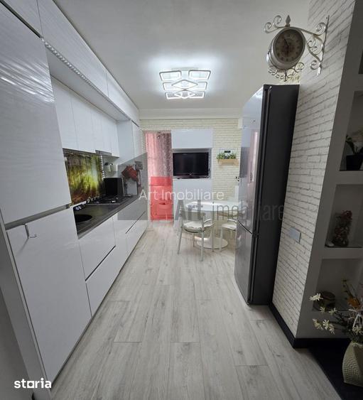 Vindem apartament cu 3 camere, Crângasi - 3