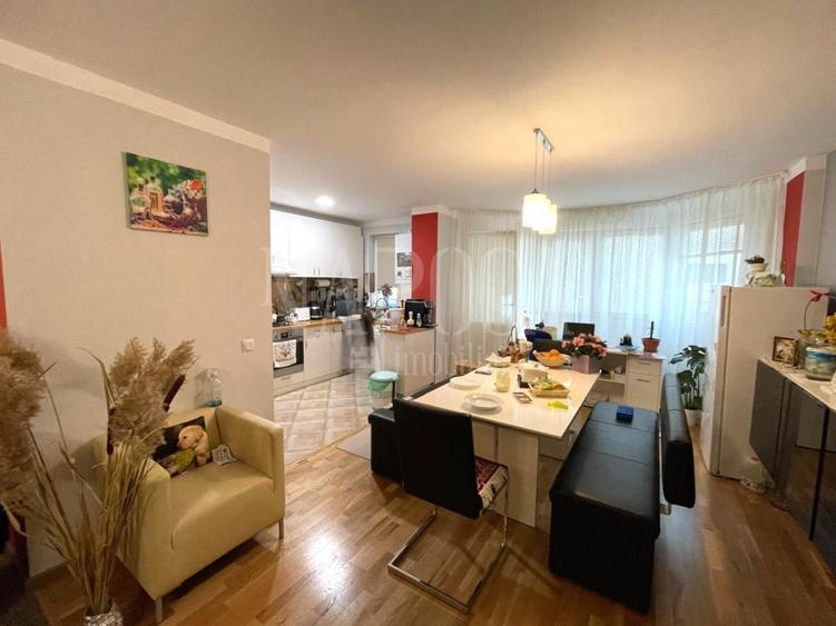 Apartament 3 camere de vanzare in Europa, Cluj Napoca