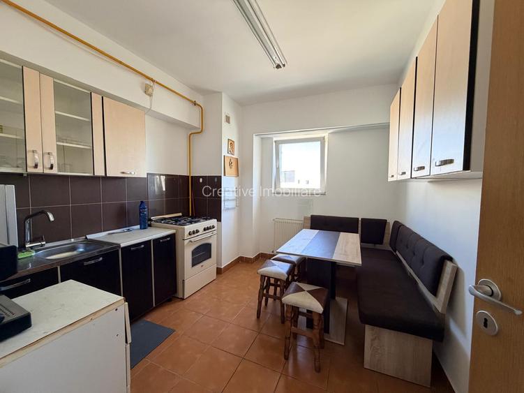 Apartament cu 2 camere decomandat, situat în zona Nicolina – CUG - 13
