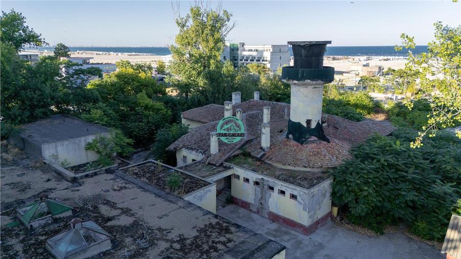 Vand fostul BAR ORIENT din MAMAIA avand teren 4371m, langa Vila Regala ( Regina