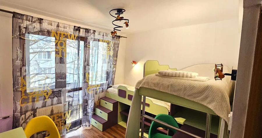 Apartament 3 camere, semidecomandat, 65 mp, balcon, ac, metrou aproape, Grivita
