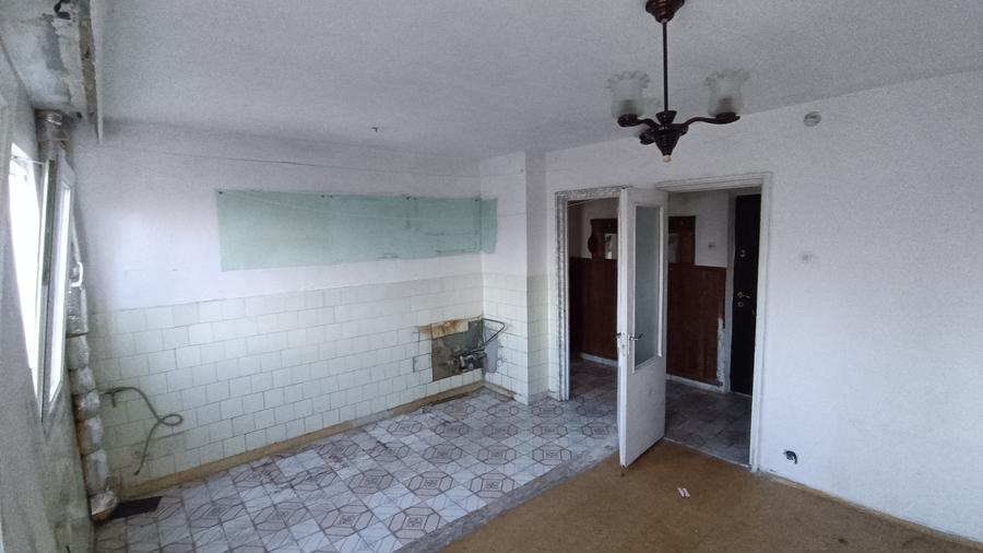 APARTAMENT 2 CAMERE NARCISA BACAU NEGOCIABIL
