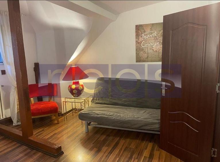 VANZARE  2  APARTAMENTE INDEPENDENTE  INTR-O VILA RENOVATA -144 mp - UNIRII