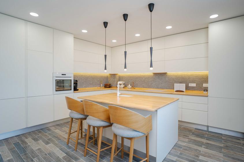 Vânzare Penthouse Lux 432 mp Conest Tudor Vladimirescu Utilat+Mobilat
