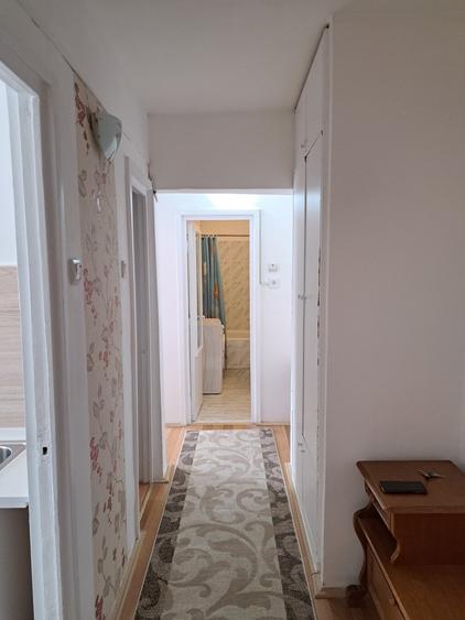 Inchiriez apartament 2 camere, decomandat, Tg. Mures, Tudor, zona Fortuna