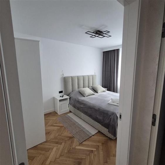 APARTAMENT 2 CAMERE LUX, CENTRAL, LANGA TRIBUNAL