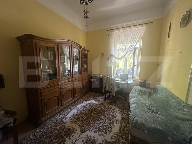 Casă cu două apartamente, 221 mp, zona Semicentral