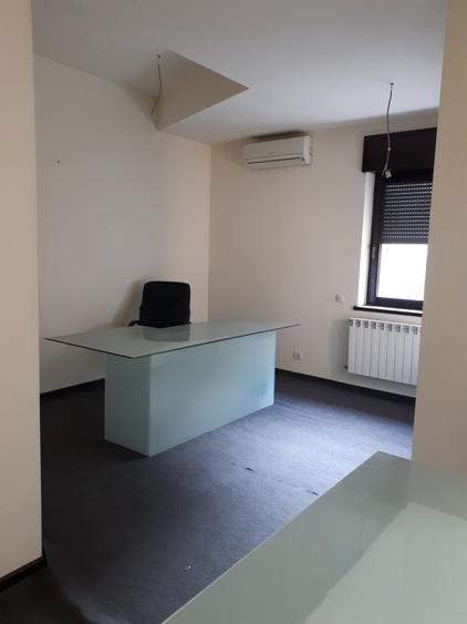 Ultracentral!Ideal birouri/locuit