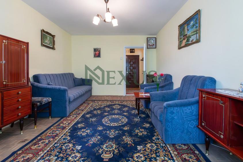 Apartament 2 camere decomandat, Etaj 3, Zona Narcisa