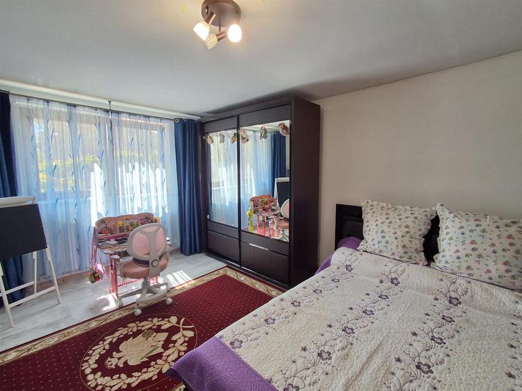 Vila 6 camere teren 475 mp str. Soarelui - Rediu Iasi