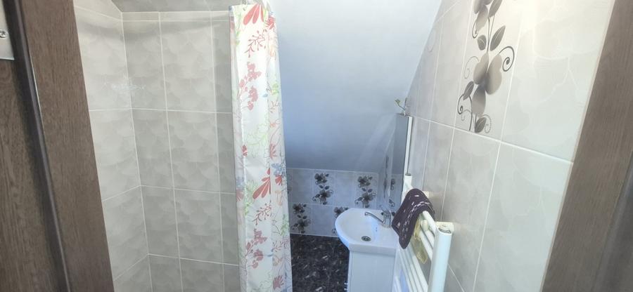 Casa de vanzare zona Podu Jelnei