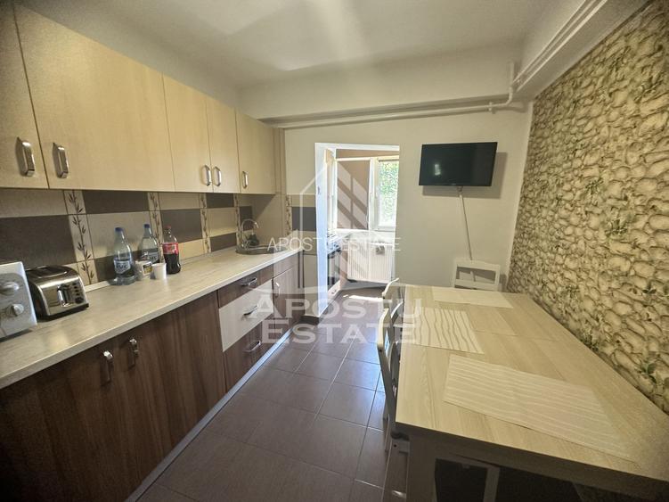 Apartament cu 3 camere, Renovat,  zona Soarelui, Centrala proprie - 2