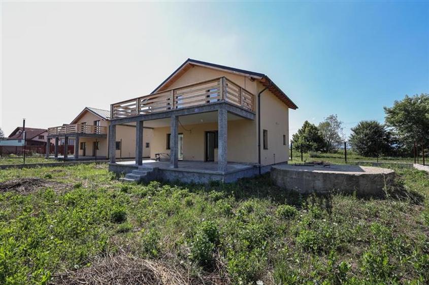 Vanzare Casa la cheie, constructie noua, intabulata,teren 680 mp