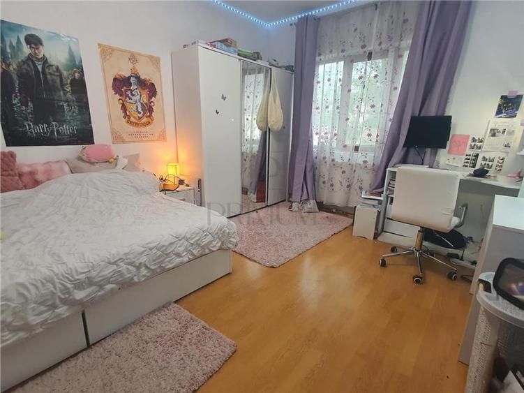 DAMBOVITA, CASA P+1E+M, 4 DORMITOARE, BIROU, LIVING, GARAJ, PANOURI SOLARE PROSU