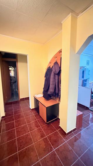 Str. Serelor (Parcul Central) Apartament cu 4 camere, decomandat, beci +garaj!