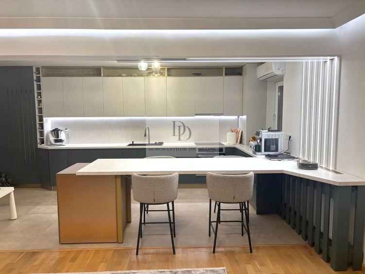Apartament deosebit cu 4 camere | Terasă spectaculoasă | Bună Ziua