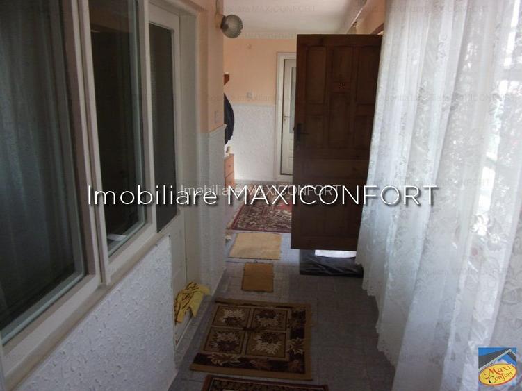 Vanzare casa-Imobiliare MAXICONFORT - 3