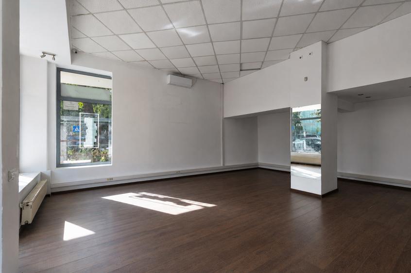 Spațiu comercial cu vitrină, 136mp, Ceaikovski