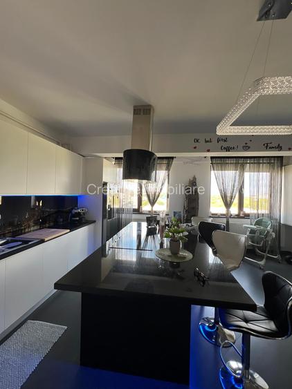OPORTUNITATE DE INVESTIȚIE: Apartament exclusivist tip duplex - 156 mp - 7