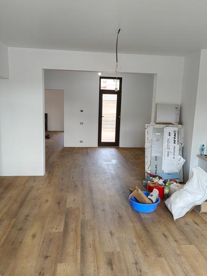 Închiriere Apartament etaj 1 și Mansarda, strada Barbu Văcărescu