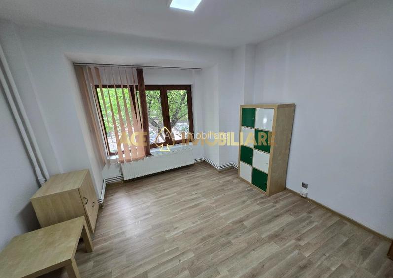 3 Camere de inchiriat | Unirii | Metrou | Centrala | Pretabil birou