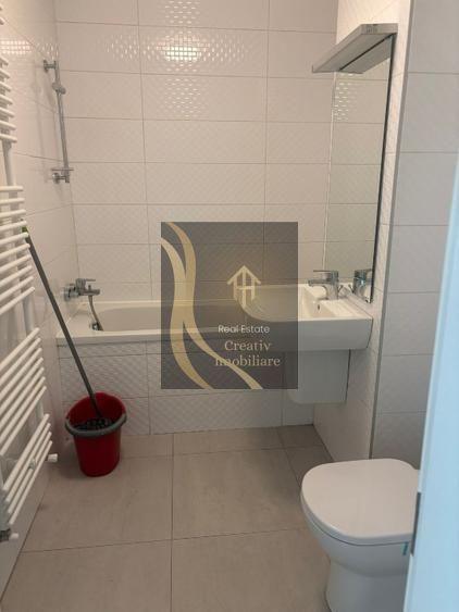Proprietar inchiriere garsoniera cu loc de parcare inclus
