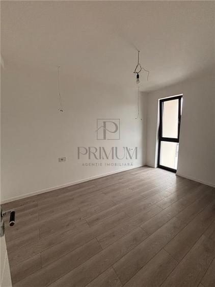 Duplex modern - asfalt - living mare - bucatarie inchisa