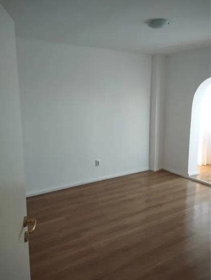Apartament 2 camere zona Grivitei