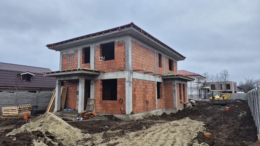 Casa P+1 - 228 mp + teren 668 mp - Mogoșoaia