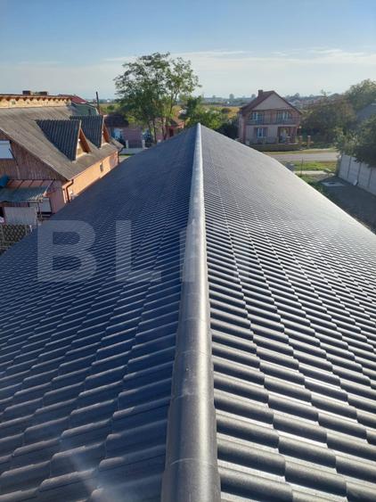 Casa cu 4 camere semifinisata, 92 mp, teren 400 mp, in localitatea Vetis