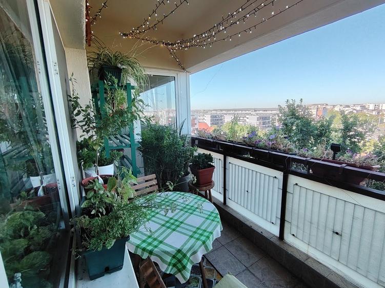 Apartament superb Complex Primavara cu loc de parcare