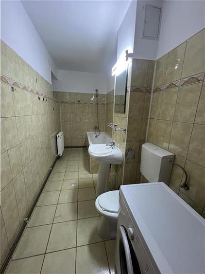 Apartament cu 2 camere la etaj 1 loc de parcare zona Calea Dumbravii