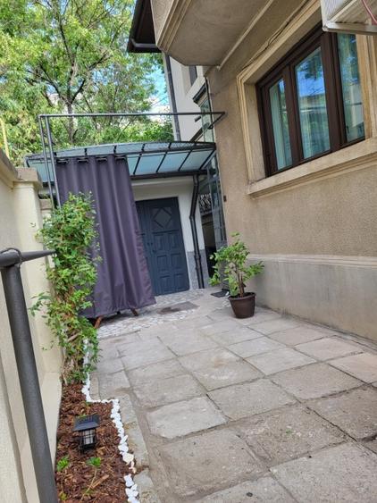 Parter vila, ap. 3 camere, zona curte privata, zona Doamna Ghica