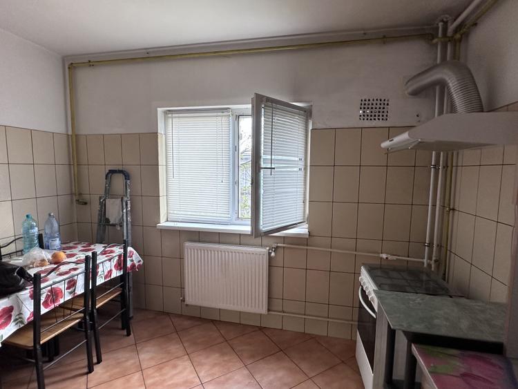 Apartament 2 Camere | Nasaud | Etaj 1 | 2 Balcoane | Pret Negociabil |