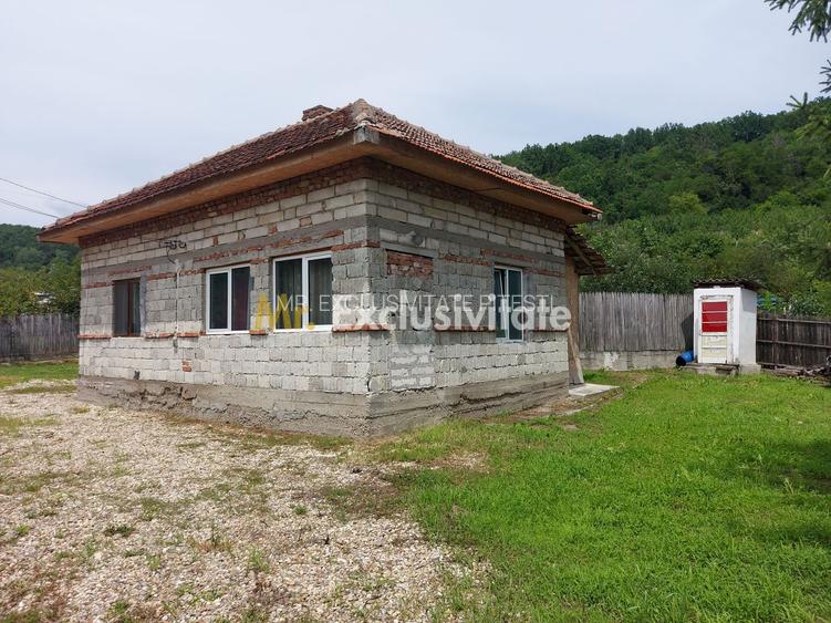 Casa de terminat in Bascov-Valea Ursului, Strada Salcamilor - 2