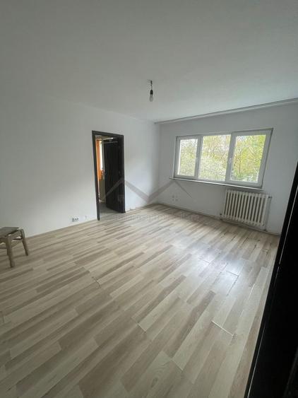 Apartament 3 camere Mircea etajul 1