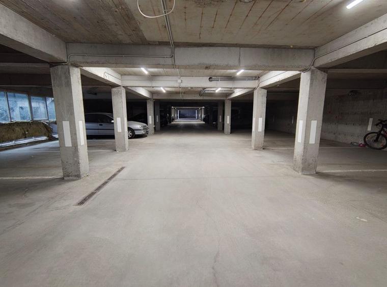 Ap. 3 camere, 100 mp, parcare subterana, Turnisor