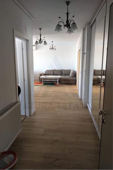 Apartament 3 camere 86 mp utili etajul 2 2 bai zona Stefan cel mare