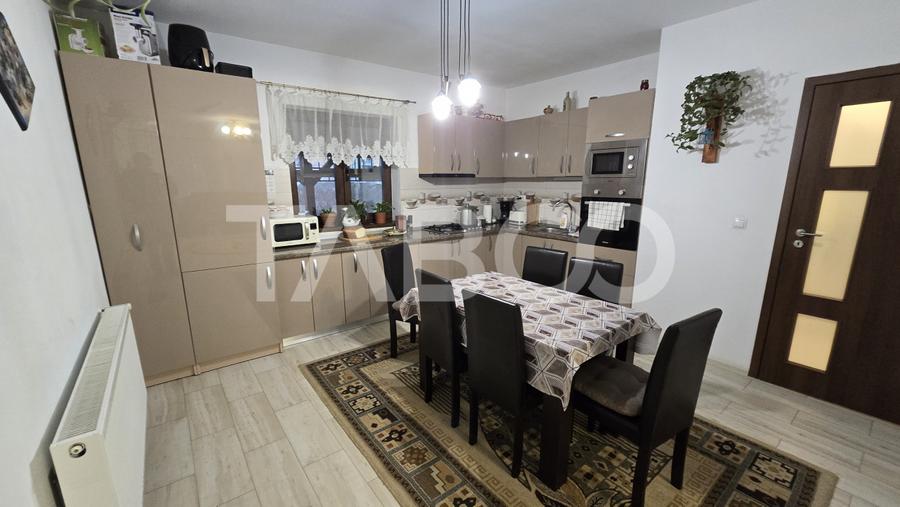 EXCLUSIVITATE - Casa de vanzare cu 5 camere in zona Piata Cluj Sibiu