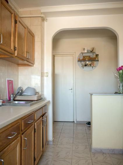 Vanzare apartament 4 camere, 82,5 mp, 2 băi, 2 balcoane, etaj 8/9 – Margeanului